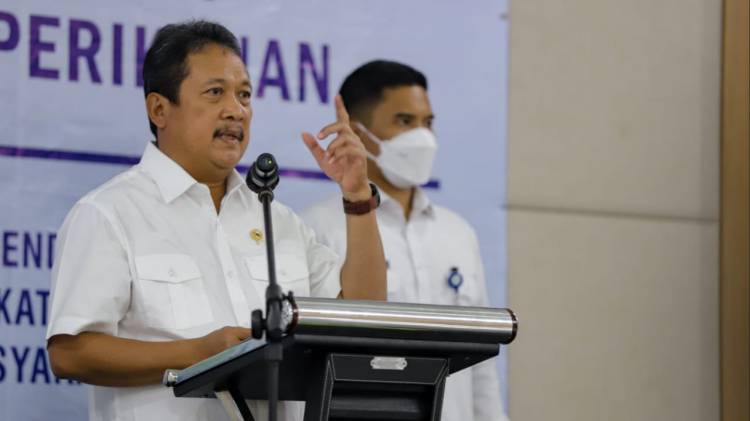 CuplikCom-100-Hari-Kerja-Menteri-Trenggono,-Sudah-67-Kapal-Pencuri-Ikan-Ditenggelamkan-06042021101955-20210406_101101.jpg
