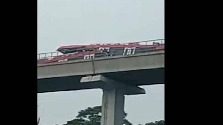 CuplikCom-Alert!-LRT-Jabodetabek-Tabrakan-Saat-Uji-Coba-25102021154414-lrt-tangkapan-layar-instagram_169.jpeg