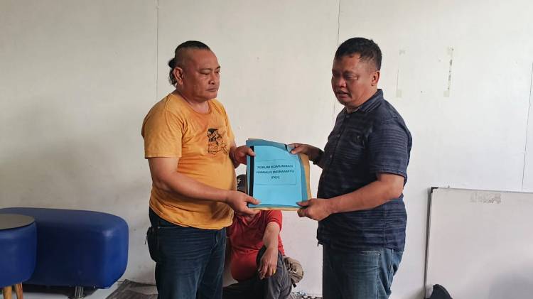 CuplikCom-Asmawi-alias-Bang-Day-Terpilih-Aklamasi-Mengemban-Sebagai-Ketua-FKJI-Periode-2025-2030-08052025202101-IMG-20250508-WA0001.jpg