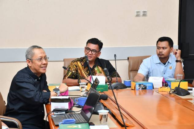 CuplikCom-Audensi-ke-DPRD-Indramayu,-RU-VI-dan-Komisi-IV-Dialog-Proses-Bisnis-Kilang-Hingga-CSR-02112024130034-IMG-20241102-WA0004.jpg