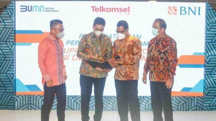CuplikCom-BNI-dan-Telkomsel-Kolaborasi-Perkuat-Bisnis-Telekomunikasi-30122021094345-WhatsApp-Image-2021-12-29-at-21.36.15.jpeg.webp