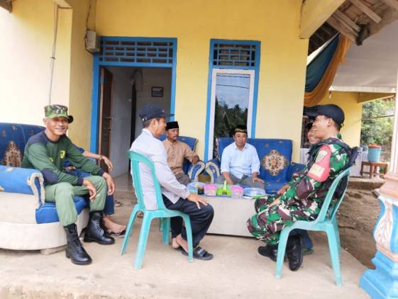 CuplikCom-Babinsa-Koramil-03Pnh,-Senantiasa-Aktif-di-Berbagai-Kalangan-dan-Lapisan-Masyarakat-27102022150104-IMG-20221027-WA0021.jpg