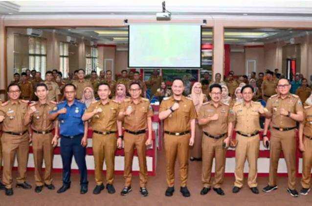 CuplikCom-Bahas-Kesiapan-Pilkada-2024,-Pemkab-Lampung-Selatan-Gelar-Rakor-Pejabat-18112024234254-IMG_20241118_234007.jpg