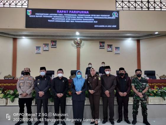 CuplikCom-Bupati-Tanggamus-Hadiri-Rapat-Paripurna-Pertanggung-jawaban-Pelaksanaan-APBD-Kab-Tanggamus-Tahun-2021-04072022191944-IMG-20220704-WA0051.jpg