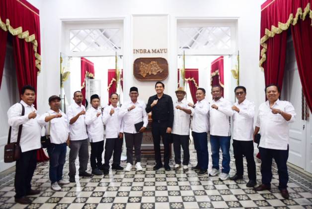 Cetak Jurnalis Profesional, SMSI Indramayu Gelar Uji Kompetensi Wartawan Tiga Jenjang CuplikCom-Cetak-Jurnalis-Profesional,-SMSI-Indramayu-Gelar-Uji-Kompetensi-Wartawan-Tiga-Jenjang-26102025224758-SMSI_Indramayu.jpg