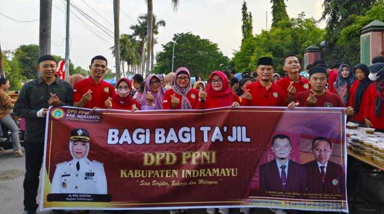 CuplikCom-DPD-PPNI-Indramayu-Berbagi-Takjil-ke-Warga-Sekitar-Yayasan-Dai-AnNur-Losarang-05042024195328-IMG-20240405-WA0092.jpg