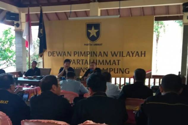 Fokus Pemantapan Daftar Caleg Sementara Partai Ummat Lampung Gelar Rapat Koordinasi CuplikCom-Fokus-Pemantapan-Daftar-Caleg-Sementara-Partai-Ummat-Lampung-Gelar-Rapat-Koordinasi-04032023130630-IMG-20230304-WA0037_1.jpg