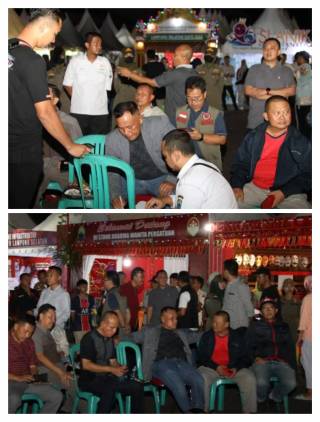 CuplikCom-Hari-Kedua-Lamsel-Expo-2023-Bupati-Nanang-Ermanto-Saksikan-Band-Ambyar-Bersama-Masyarakat-17112023195906-IMG_20231117_195633.jpg