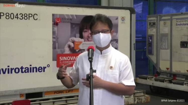 CuplikCom-Indonesia-Terima-6-Juta-Bahan-Baku-Vaksin-Covid-19-Tahap-Ke-8-dari-Tiongkok-18042021154817-20210418_154112.jpg