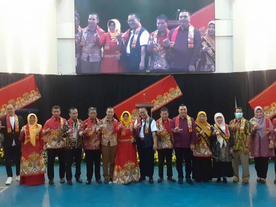 Indramayu Sabet Juara Umum dan Raih 13 Penghargaan Literasi GLN Gareulis Jawa Barat CuplikCom-Indramayu-Sabet-Juara-Umum-dan-Raih-13-Penghargaan-Literasi-GLN-Gareulis-Jawa-Barat-06082022213226-IMG-20220806-WA0009.jpg