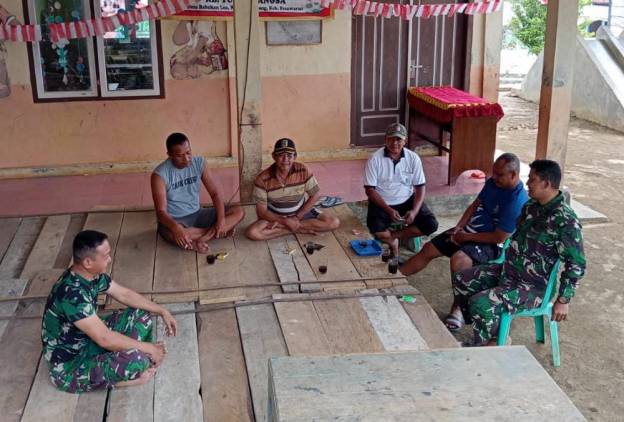 CuplikCom-Jalin-Silaturahmi,-Satgas-TMMD-114-Kodim-0421LS-Kunjungi-Rumah-Warga-18082022083753-IMG-20220818-WA0001.jpg