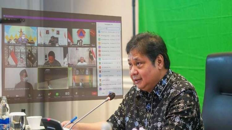 CuplikCom-Jelang-Muktamar-Ke-34-NU,-3-Menteri-Jokowi-Gelar-Rapat-Koordinasi-18122021214920-61bdeb0980e34-menko-perekonomian-airlangga-hartarto-memimpin-rapat-koordinasi-muktamar-nu-ke34_1265_711.webp
