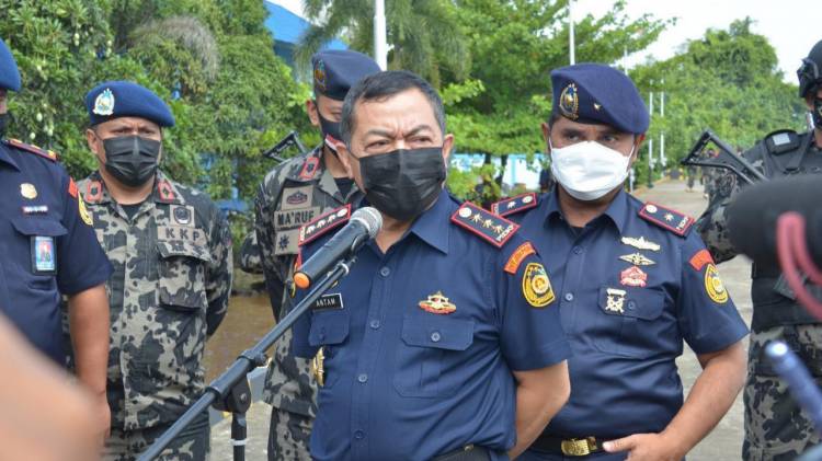 CuplikCom-KKP-Selesaikan-Penyidikan-11-Kapal-Ilegal-di-Selat-Makassar-Cuma-21-Hari-17042021172729-20210417_171933.jpg