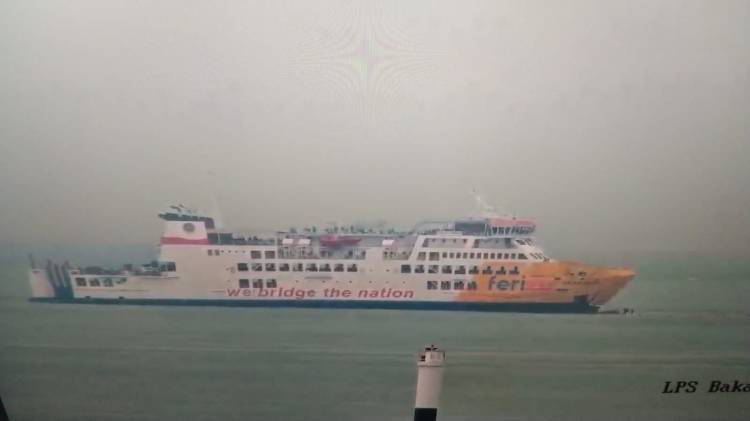 KMP Batumandi Mengalami Kandas di Pulau Panjurit Lampung CuplikCom-KMP-Batumandi-Mengalami-Kandas-di-Pulau-Panjurit-13072022124317-IMG-20220713-WA0016.jpg