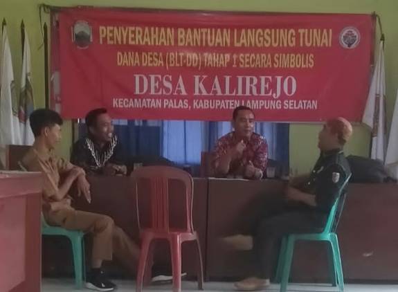 Kades Kalirejo Akhirnya Memberikan Klarifikasi Terkait Penundaan Siltap CuplikCom-Kades-Kalirejo-Akhirnya-Memberikan-Klarifikasi-Terkait-Penundaan-Siltap-24012023205526-IMG_20230124_203442.jpg
