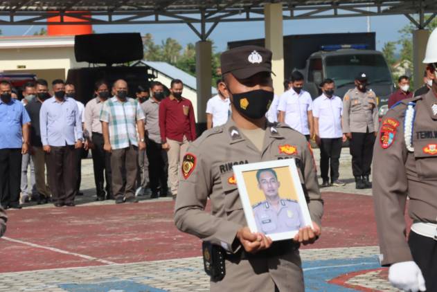 CuplikCom-Kapolres-Lampung-Selatan-AKBP-EDWIN-Tegas-PTDH-Personel-Polres-Lampung-Selatan-29112022155654-IMG-20221129-WA0020.jpg