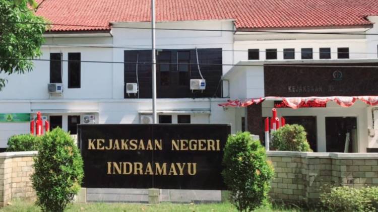CuplikCom-Kejaksaan-Mulai-Dalami-Kasus-Dugaan-Penyelewengan-Dana-Hibah-KNPI-Indramayu-24102025111831-Screenshot_20251024_110113_Google.jpg