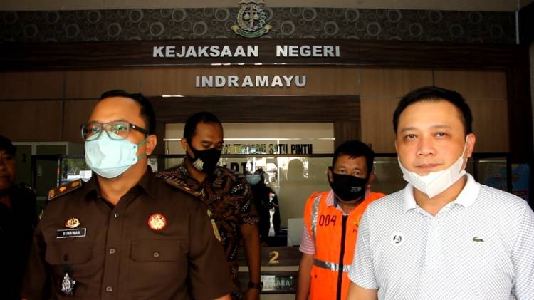 CuplikCom-Kejari-Indramayu-Eksekusi-Kades-Terpidana-Korupsi-30032021213038-IMG_20210330_16201601.jpg