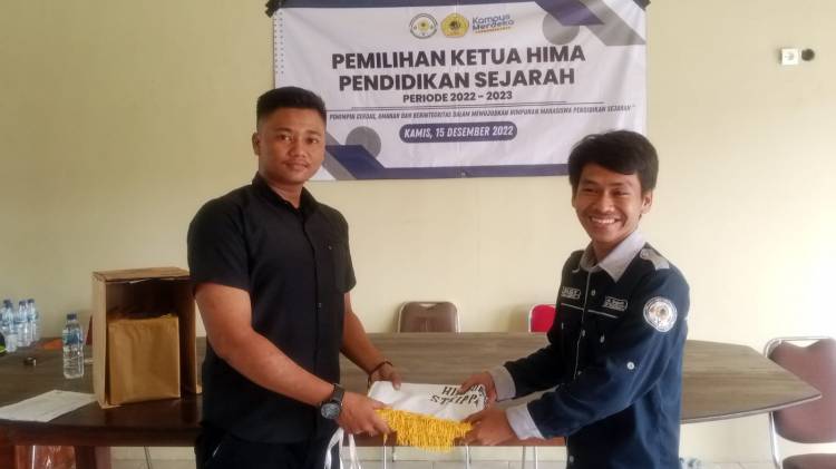 CuplikCom-Ketua-Terpilih-Hima-Sejarah,-Restu-Bercita-Ciptakan-Hima-Tumbuh-Mandiri-16122022110341-WhatsApp_Image_2022-12-15_at_21.01.03.jpeg