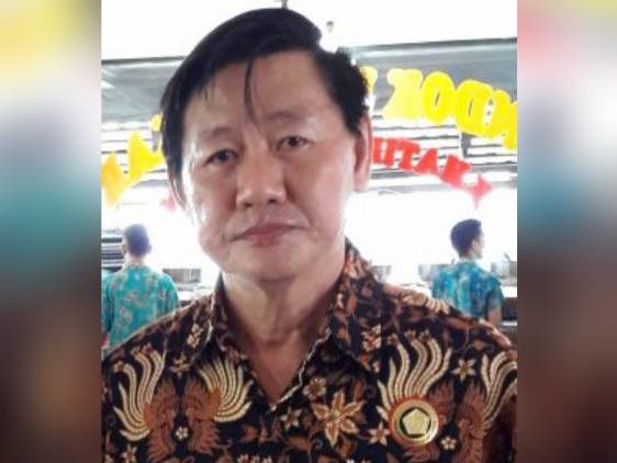 Ketua Umum PJI Kecewa Vonis Penyiksa Jurnalis Nurhadi “BANCI” CuplikCom-Ketua-Umum-PJI-Kecewa-Vonis-Penyiksa-Jurnalis-Nurhadi-“BANCI”-13012022193458-PhotoGrid_Plus_1642077021919.jpg