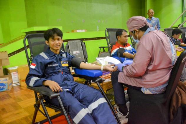 CuplikCom-Kilang-Balongan-Kumpulkan-218-Kantong-Darah-dalam-Aksi-Kemanusiaan-11082025183010-IMG-20250811-WA0042.jpg