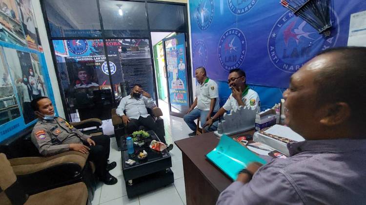 CuplikCom-Klarifikasi,-Babinkamtibmas-Pekon-Sumanda-Tanggamus-Halangi-Tugas-Wartawan-Hanya-Miskomunikasi-29032022082406-IMG-20220328-WA0075.jpg
