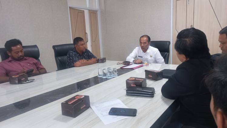 CuplikCom-Kolaborasi-HIPMI-dan-Pemda-Indramayu-untuk-Pelayanan-Perizinan-yang-Lebih-Baik-23052024105614-IMG-20240523-WA0017.jpg