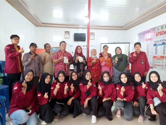CuplikCom-Kominfo-dan-BKPSDM-Jadi-Narasumber-di-KKN-Mahasiswa-Unwir-di-Desa-Puntang-04082022222218-IMG-20220804-WA0038.jpg
