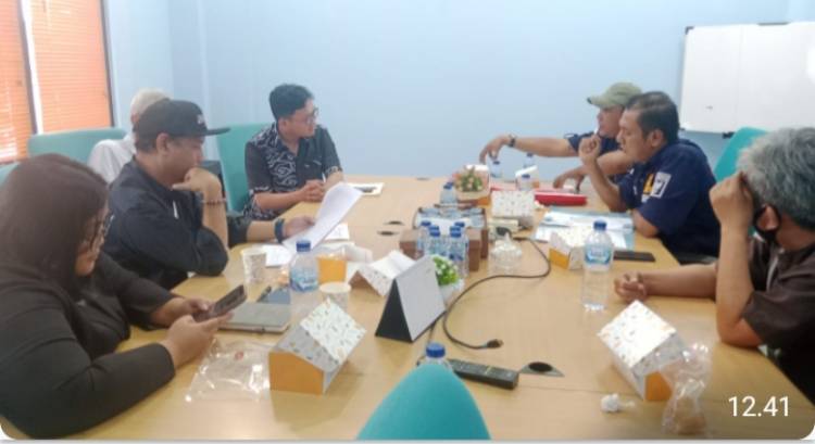 CuplikCom-Kontrak-Kerja-Eni-Kusrini-Yang-Kedua-di-Hongkong-Terindikasi-Elegal-dan-Palsu-25072025145537-IMG_20250725_144055.jpg