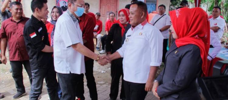 CuplikCom-Kunker-Ke-Lampung-Selatan,-Ketua-Komisi-IV-DPR-RI-Sudin-Tampung-Aspirasi-Para-Petani-04012023141940-IMG-20230104-WA0002-864x380.jpg