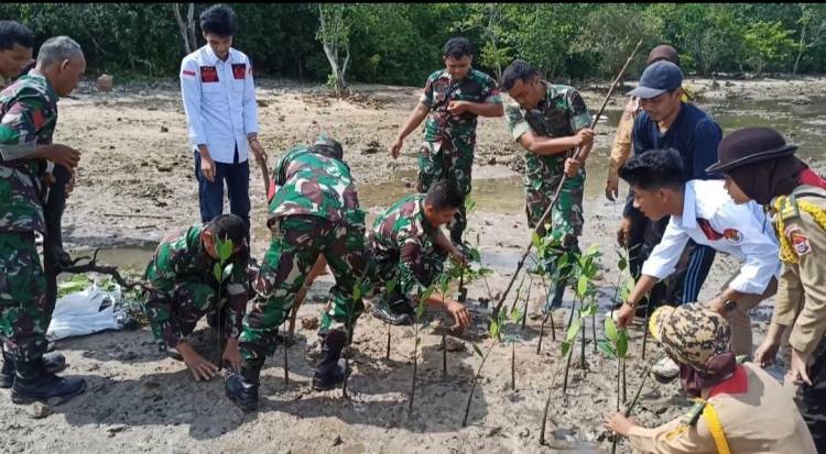CuplikCom-Lestarikan-Alam-Dan-Hijaukan-Pantai,-Kodim-0421LS-Tanam-Mangrove-16032023133039-IMG_20230316_132911.jpg
