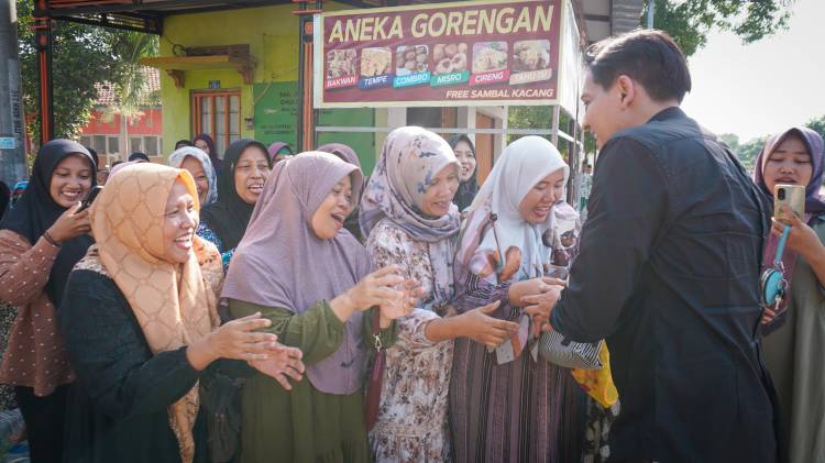 CuplikCom-Lucy-Hakim-Unggul-di-Survei,-Begini-Kata-Jubir-Paslon-02-21102024081234-IMG-20241021-WA0040.jpg