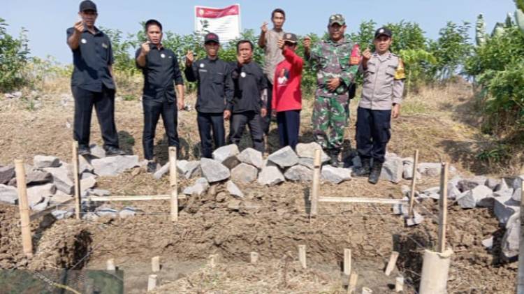 CuplikCom-Maksimalkan-Hasil-Pertanian,-Bupati-Nina-Beri-Bantuan-Irpom-Wilayah-Kandanghau-30072024165225-IMG-20240730-WA0054.jpg