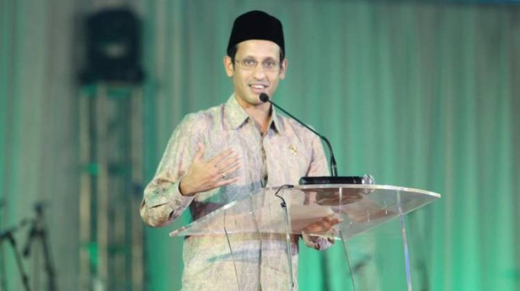 CuplikCom-Menteri-Nadiem-Tegaskan-Pihaknya-Tidak-Pernah-Mendukung-Seks-Bebas-12112021182935-44931-mendikbud-nadiem-makarim-dok-muhammadiyah.jpg