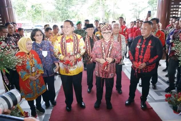 Miliki 299 Pelayanan Perizinan, MPP Kabupaten Lamsel Diresmikan Menteri PAN-RB CuplikCom-Miliki-299-Pelayanan-Perizinan,-MPP-Kabupaten-Lampung-Diresmikan-Menteri-PAN-RB-12052023193705-1683894783454.jpg