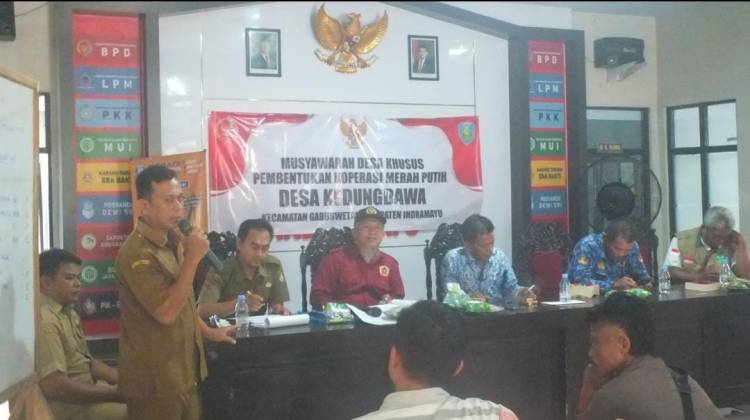 CuplikCom-Musdesus-Kopdes-Merah-Putih-di-Desa-Kedungdawa,-Taufik-Nasution-Ditetapkan-Ketua-Kopdes-21052025122924-IMG-20250521-WA0020.jpg