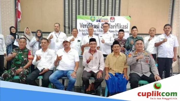 Panpilwu Desa Losarang Umumkan Tiga Bakal Calon Kuwu CuplikCom-Panpilwu-Desa-Losarang-Umumkan-Tiga-Bakal-Calon-Kuwu-17112025200321-Panpilwu_Desa_Losarang.jpg