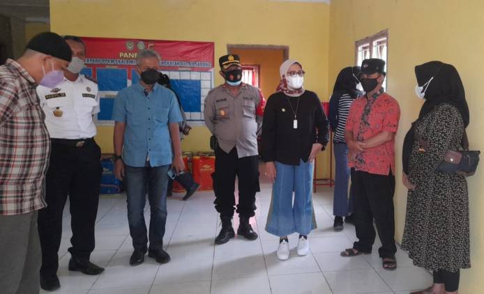CuplikCom-Pastikan-PPKM-Mikro-Desa-Berjalan-Maksimal,-Bupati-Indramayu-Turunkan-Tim-Supervisi-11072021213126-IMG_20210711_212232.jpg