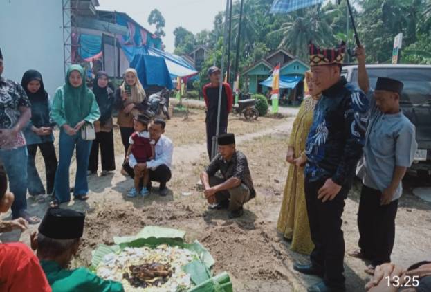CuplikCom-Pekon-Sripurnomo-Gelar-HUT-ke-51-Dengan-Pementasan-Wayang-Kulit-Semalam-Suntuk-31072024204858-IMG_20240731_202156.jpg