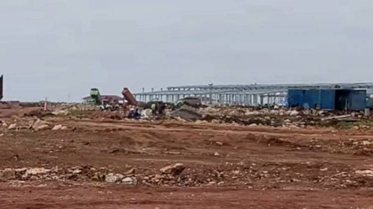 CuplikCom-Pembebasan-Tanah-Kawasan-Industri-Losarang-Tercoreng-Ulah-Makelar,-Diduga-Penjual-Kena-PHP-01082025182135-IMG_20250801_164344.jpg