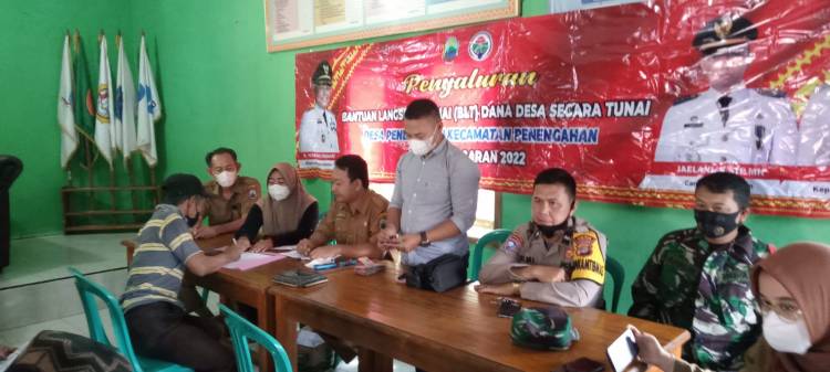 Pemdes Penengahan Lamsel Salurkan BLT-DD Tahap Ketiga Kepada 125 KPM CuplikCom-Pemdes-Penengahan-Lamsel-Salurkan-BLT-DD-Tahap-Ketiga-Kepada-125-KPM-23082022230927-IMG-20220823-WA0015.jpg