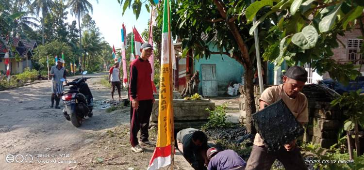 Pemerintah Pekon Bersama Masyarakat Banjarsari Kecamatan Wonosobo Gotong Royong Jum'at Bersih CuplikCom-Pemerintah-Pekon-Bersama-Masyarakat-Banjarsari-Kecamatan-Wonosobo-Gotong-Royong-Jumat-Bersih-17032023220705-IMG-20230317-WA0051.jpg