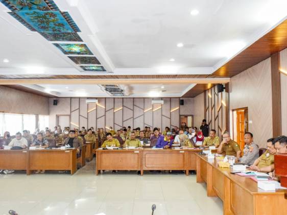 Pemkab Indramayu Gelar Rapat Kordinasi Sukseskan Rangkaian Hari Jadi Ke 495 CuplikCom-Pemkab-Indramayu-Gelar-Rapat-Kordinasi-Sukseskan-Rangkaian-Hari-Jadi-Ke-495-20092022105044-IMG-20220920-WA0002.jpg
