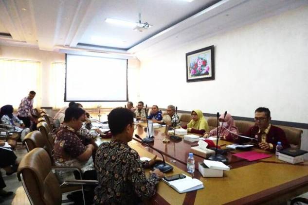 CuplikCom-Pemkab-Indramayu-Laksanakan-Rapat-Tindak-Lanjut-Laporan-Hasil-Evaluasi-AKIP-Tahun-2023-18012024223255-IMG-20240118-WA0014.jpg
