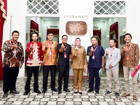 Pengurus DKI Menghadap ke Bupati Indramayu, Laporkan Program Kerja ke Depan CuplikCom-Pengurus-DKI-Menghadap-ke-Bupati-Indramayu,-Laporkan-Program-Kerja-ke-Depan-16062022132231-IMG-20220616-WA0009.jpg