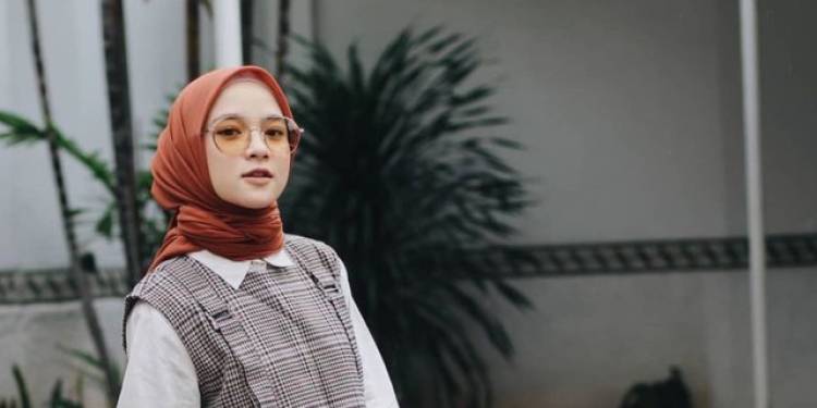 CuplikCom-Penyanyi-Nisa-Sabyan-dituding-Pelakor-Begini-Kronologinya-19022021171148-disukan-jadi-pelakor-instagram-nisya-sabyan-diserbu-netizen-2102178.jpg