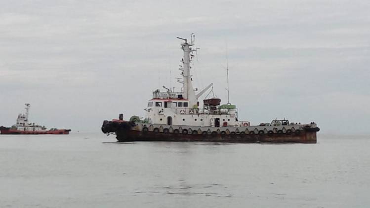 CuplikCom-Perahu-Berpenumpang-3-Nelayan-Tenggelam-Dihantam-Gelombang-Tinggi-19022021145313-IMG-20210219-WA0016.jpg