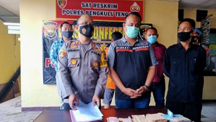 CuplikCom-Pjs-Kepala-Desa-di-Bengkulu-Korupsi-Dana-Desa-Rp285-Juta-02122020124812-20201202_124522.jpg