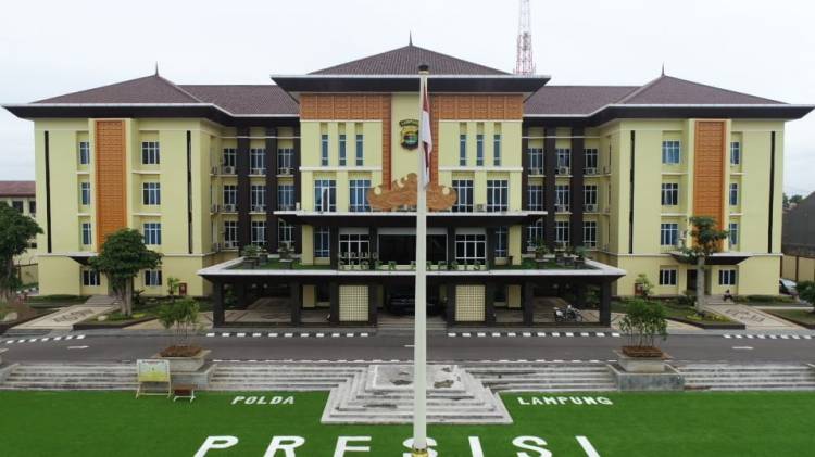 CuplikCom-Polda-Lampung-Segera-Limpahkan-Mantan-Direktur-PT-KNT-Terkait-Korupsi-5-Miliar-24112022085341-IMG-20221124-WA0002.jpg