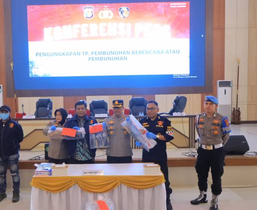 CuplikCom-Polda-Lampung-Ungkap-Kasus-Pembunuhan-Berencana-di-Natar,-Lampung-Selatan-02082025125558-IMG-20250802-WA0017.jpg